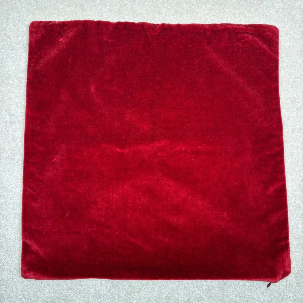 Pottery Barn Christmas Santa 20x20 Pillow Cover Nostalgic Naughty List Red Back